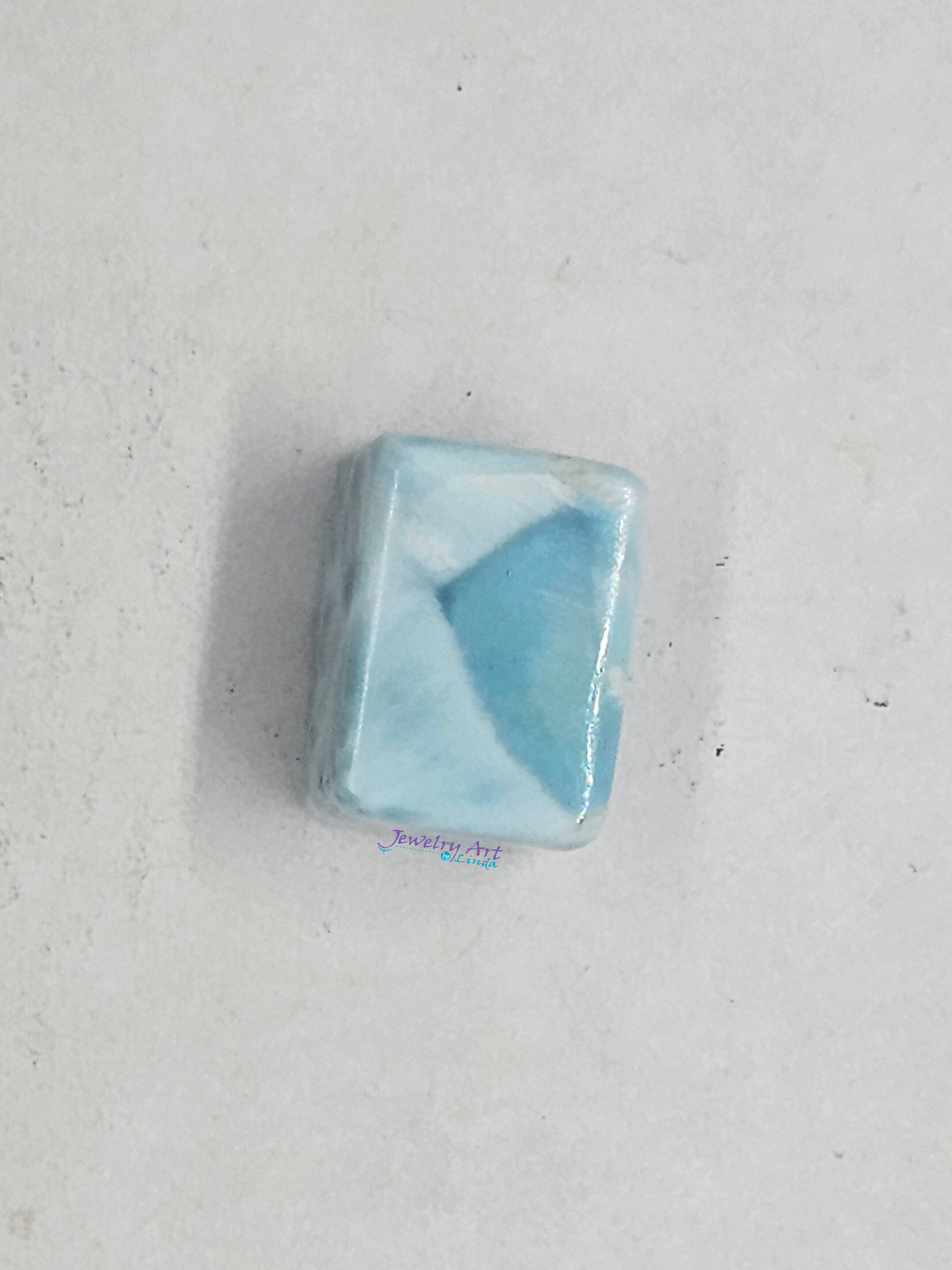 Larimar AAA LR-x-x-00363