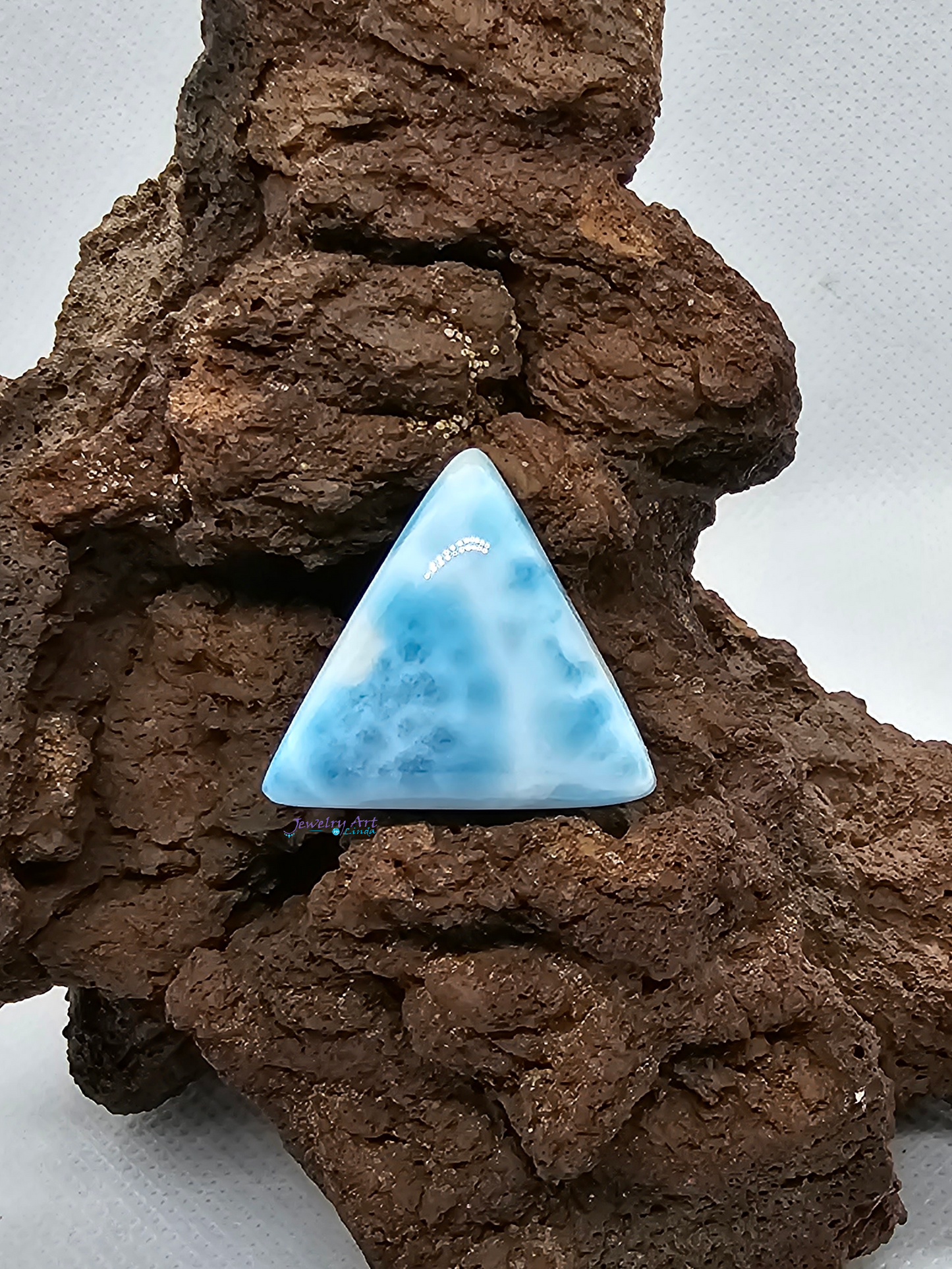 Larimar AAA+ LR-x-x-00327