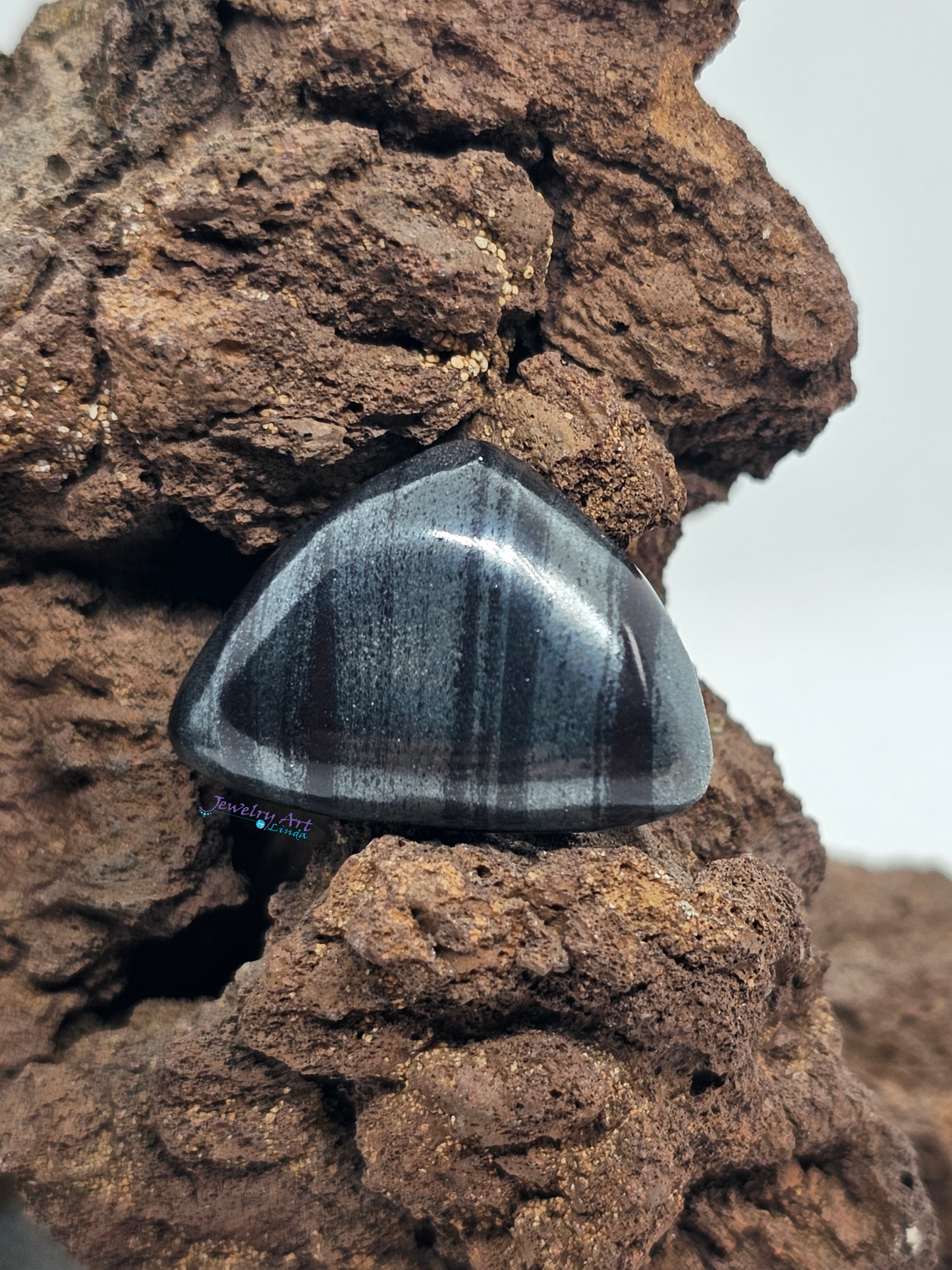 Banded Dark Red Jasper CO-x-00136A-06