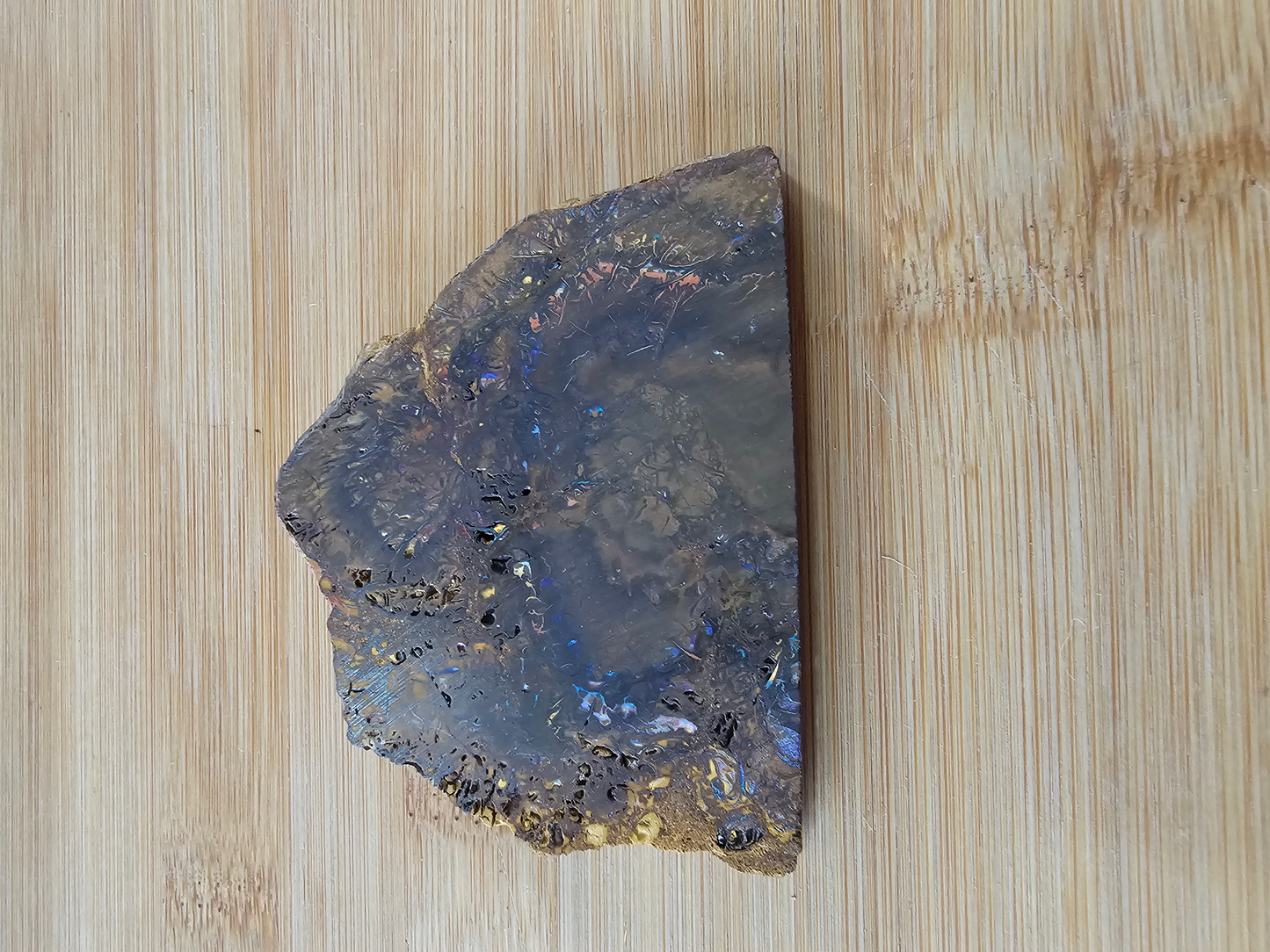 Koroit Opal OT-x-00235
