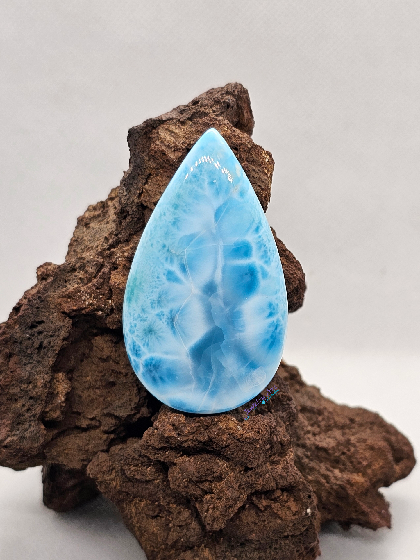 Larimar AAA+ LR-x-x-00275