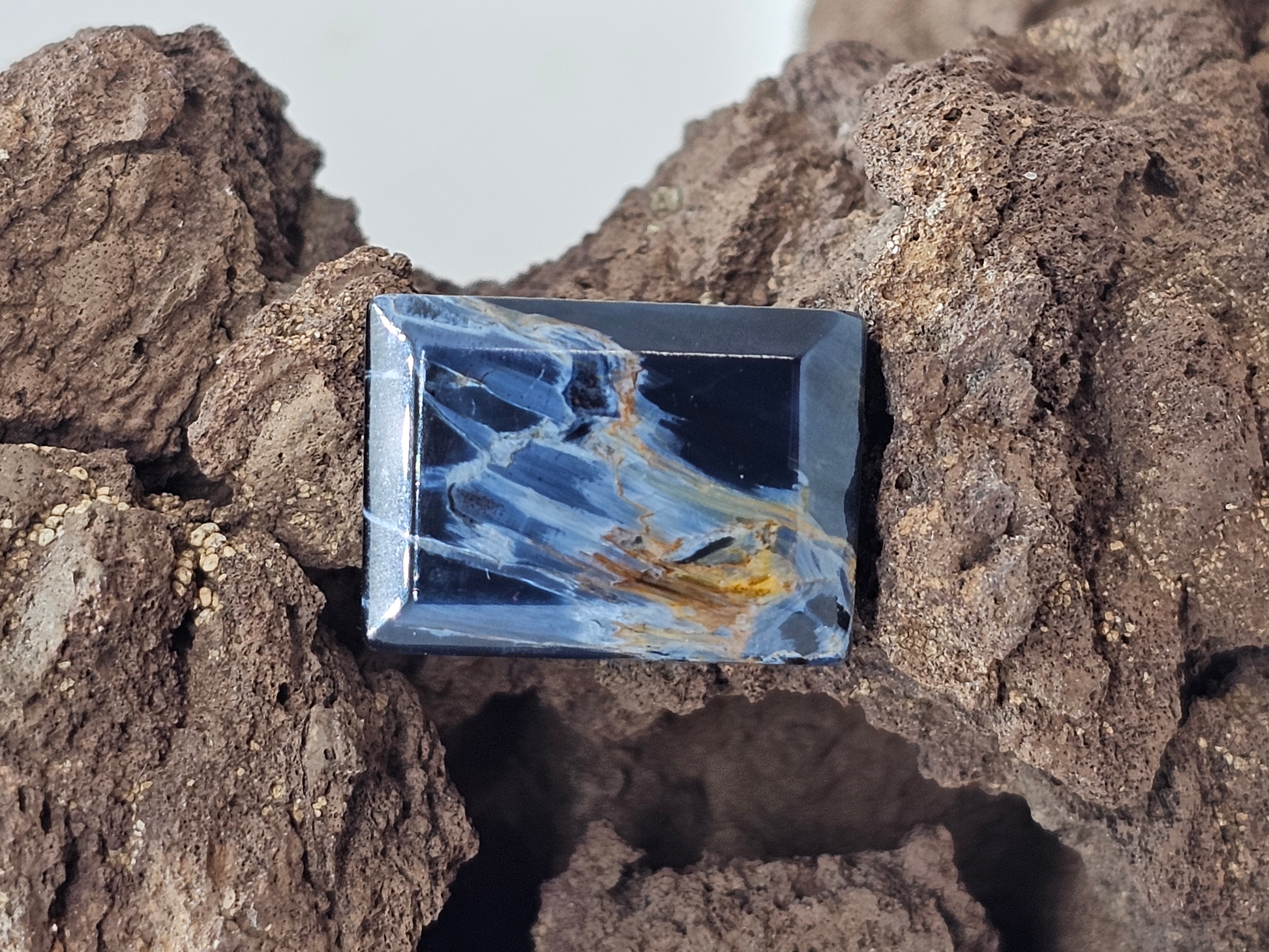 Pietersite OT-x-x-00177