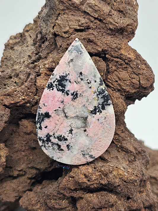Rhodonite OT-x-x-00140