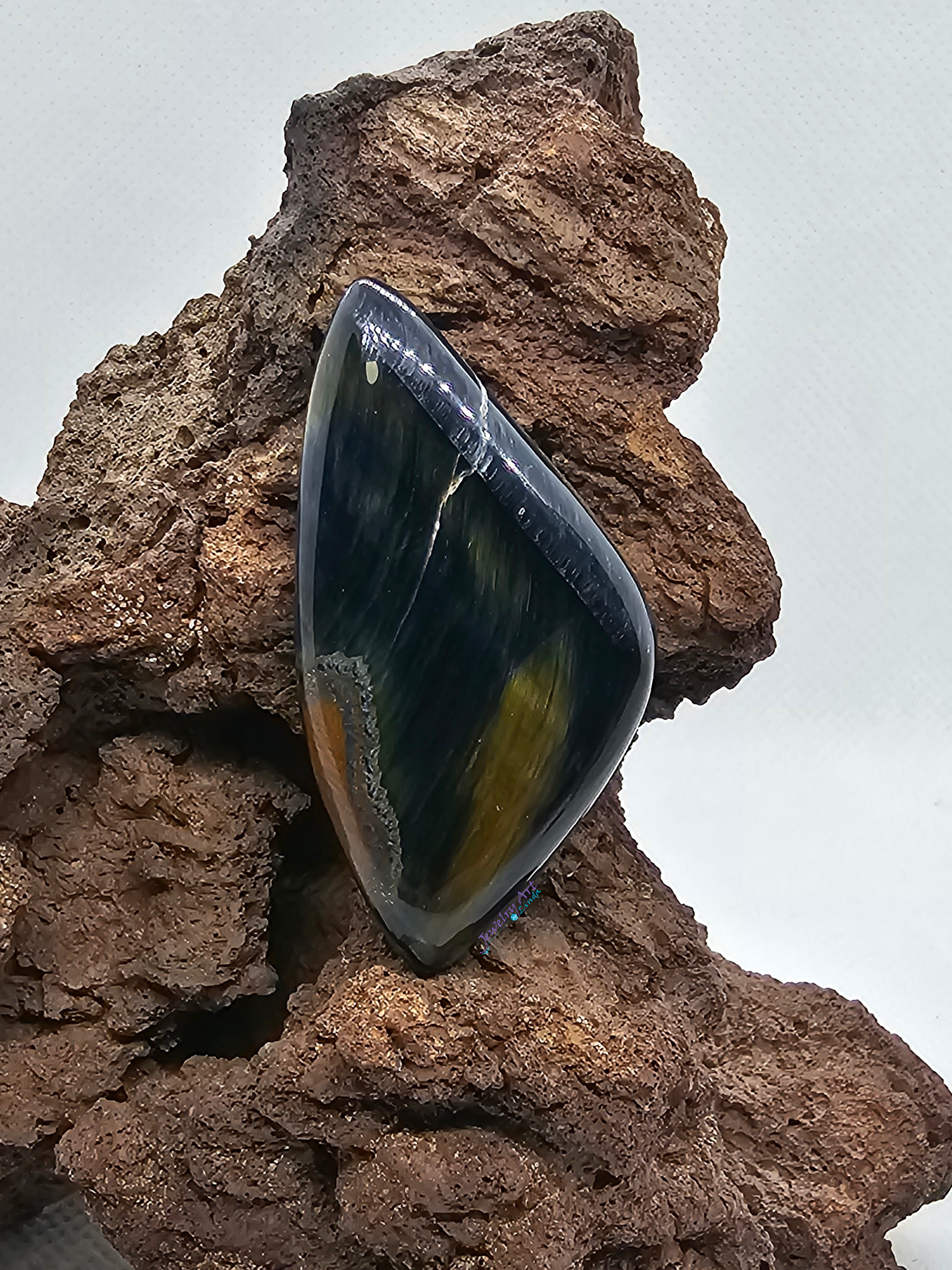Blue Tigers Eye OT-x-00185-01