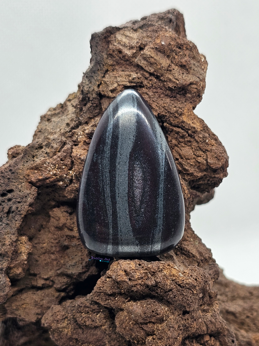 Banded Dark Red Jasper CO-x-00136A-01