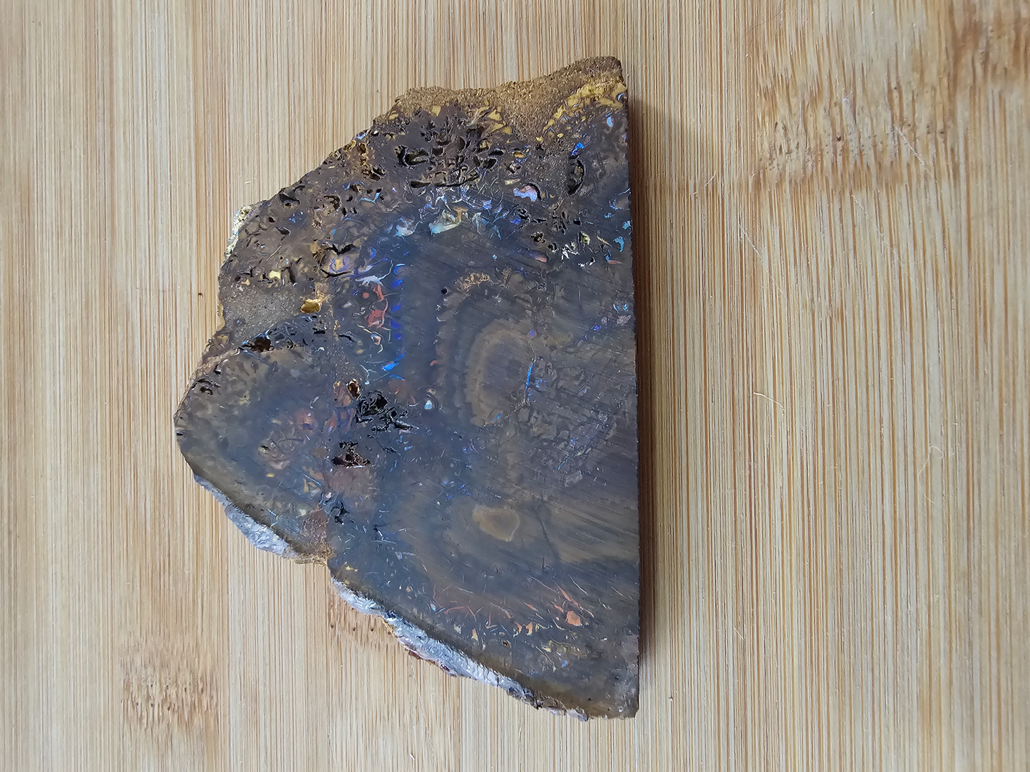 Koroit Opal OT-x-00235