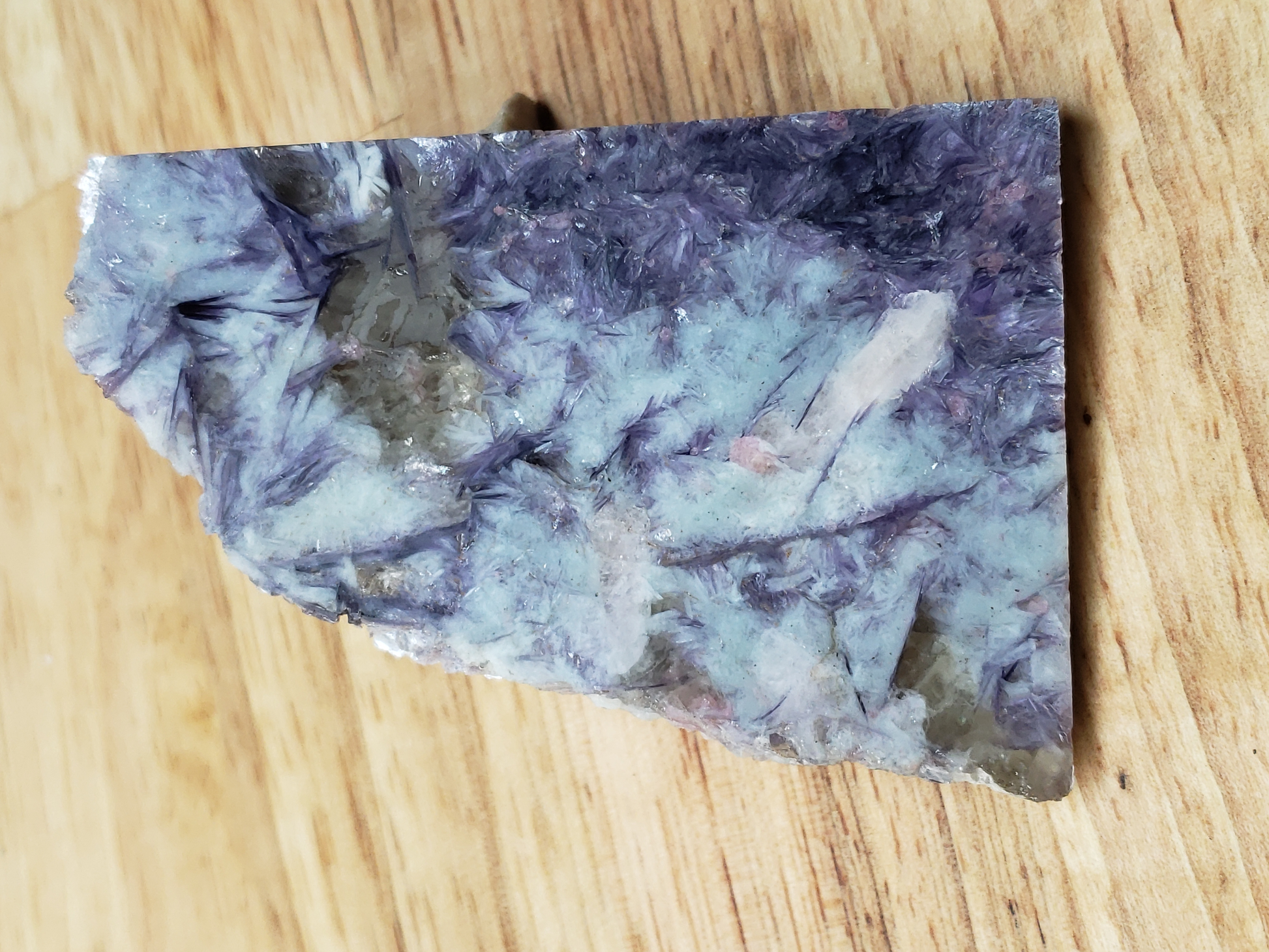 Lepidolite OT-x-00065