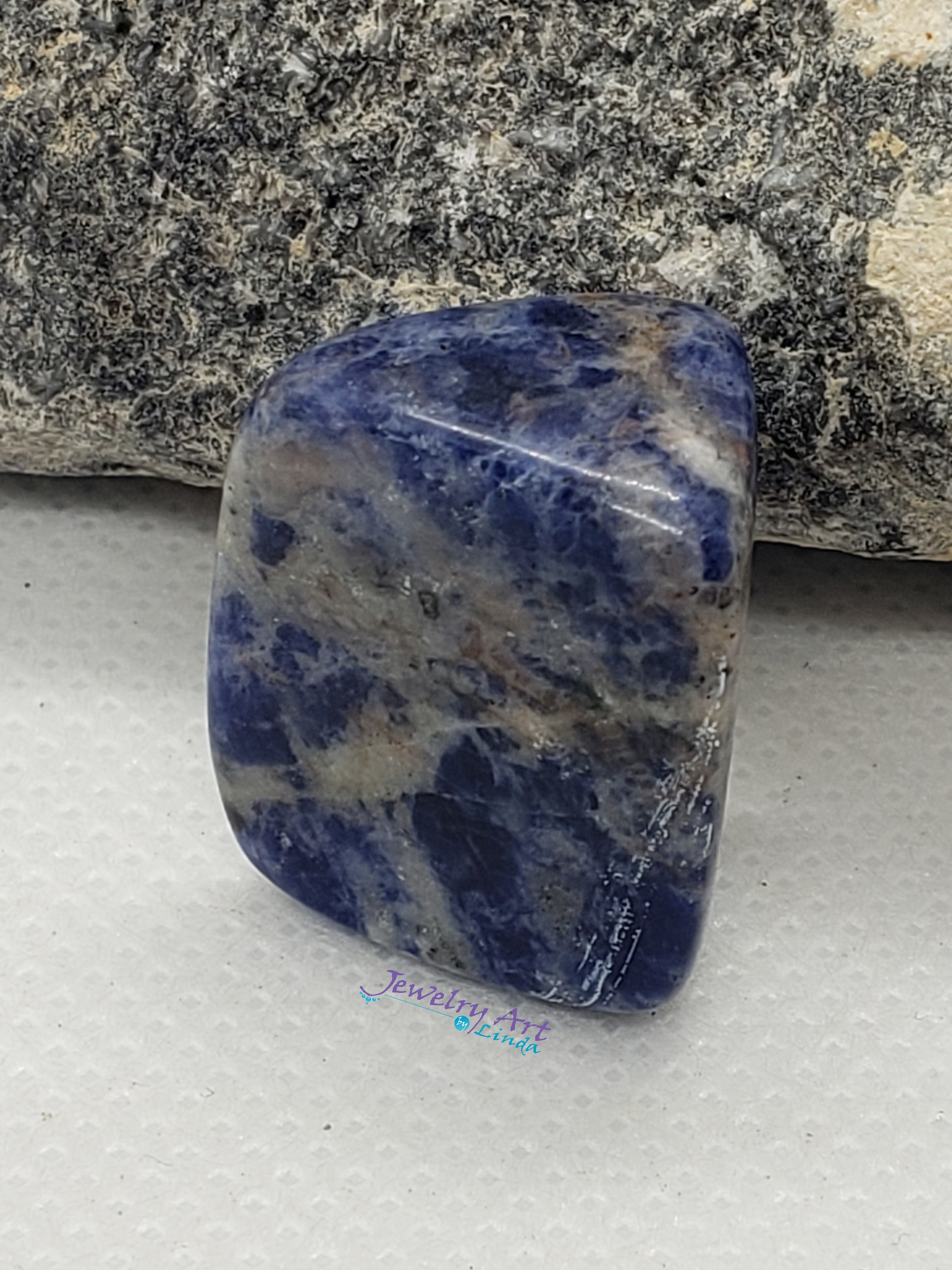 Sodalite OT-x-x-00041