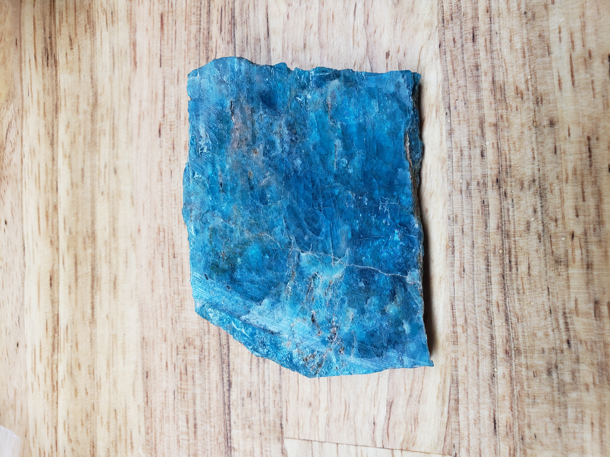 Apatite OT-x-00050