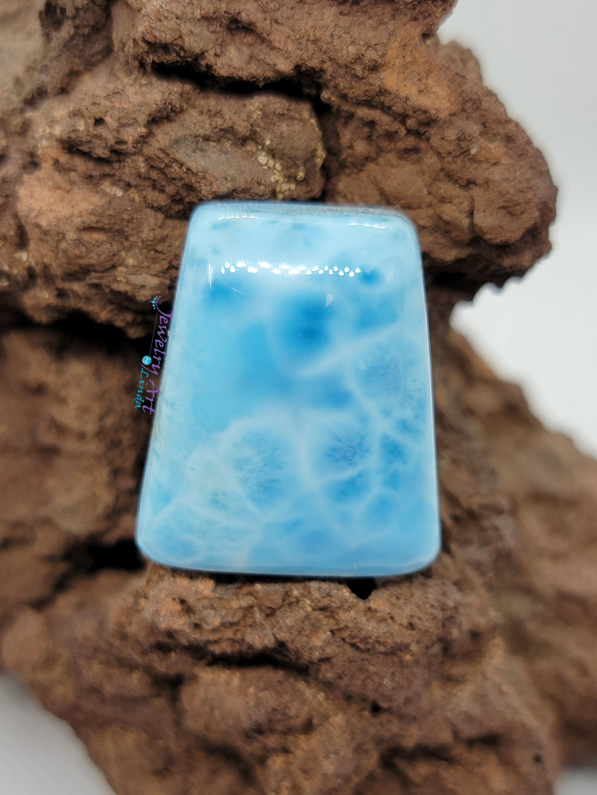 Larimar AAA LR-x-x-00122