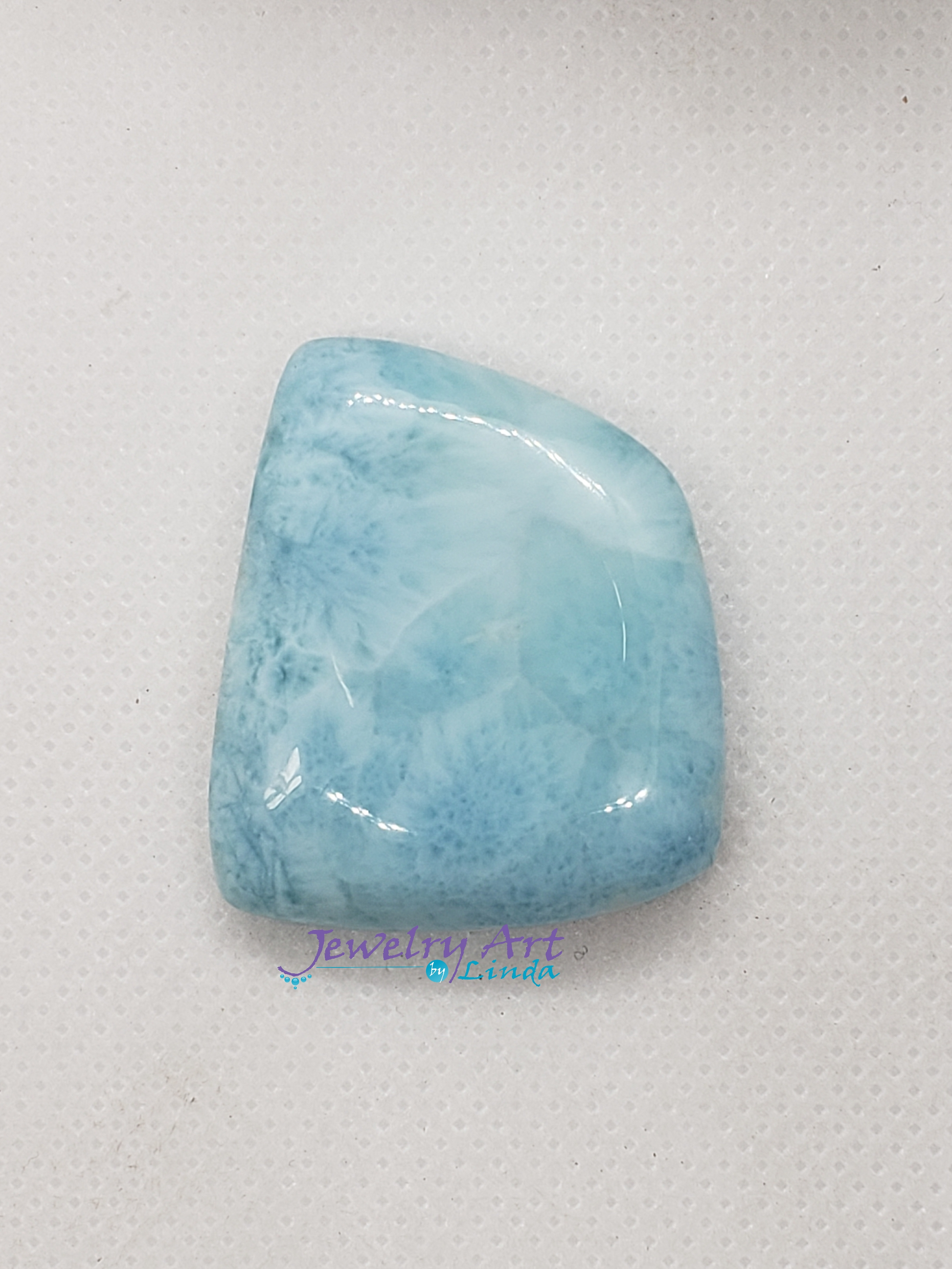 Larimar AAA LR-x-x-00095