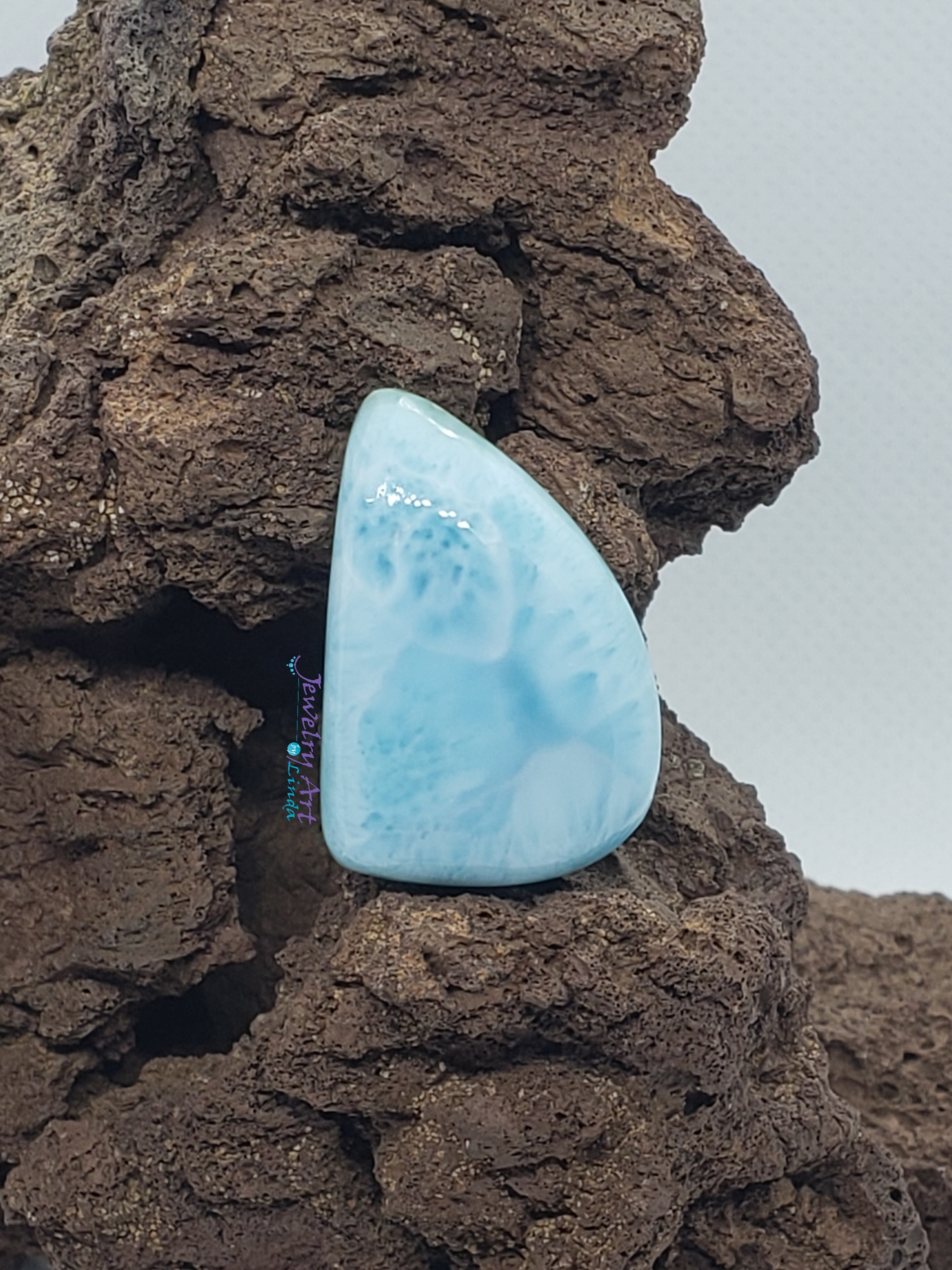 Larimar AAA LR-x-x-00016