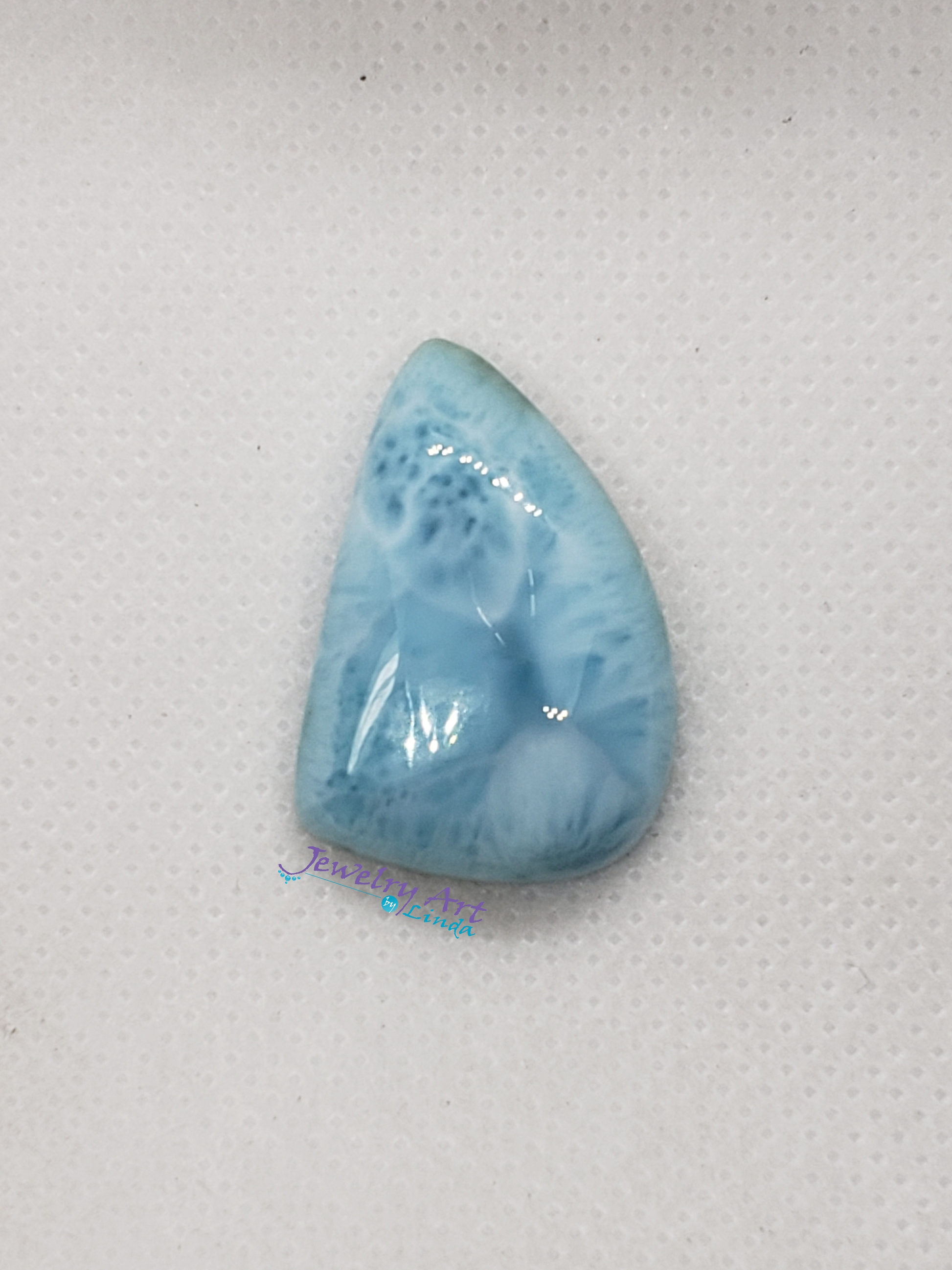 Larimar AAA LR-x-x-00016