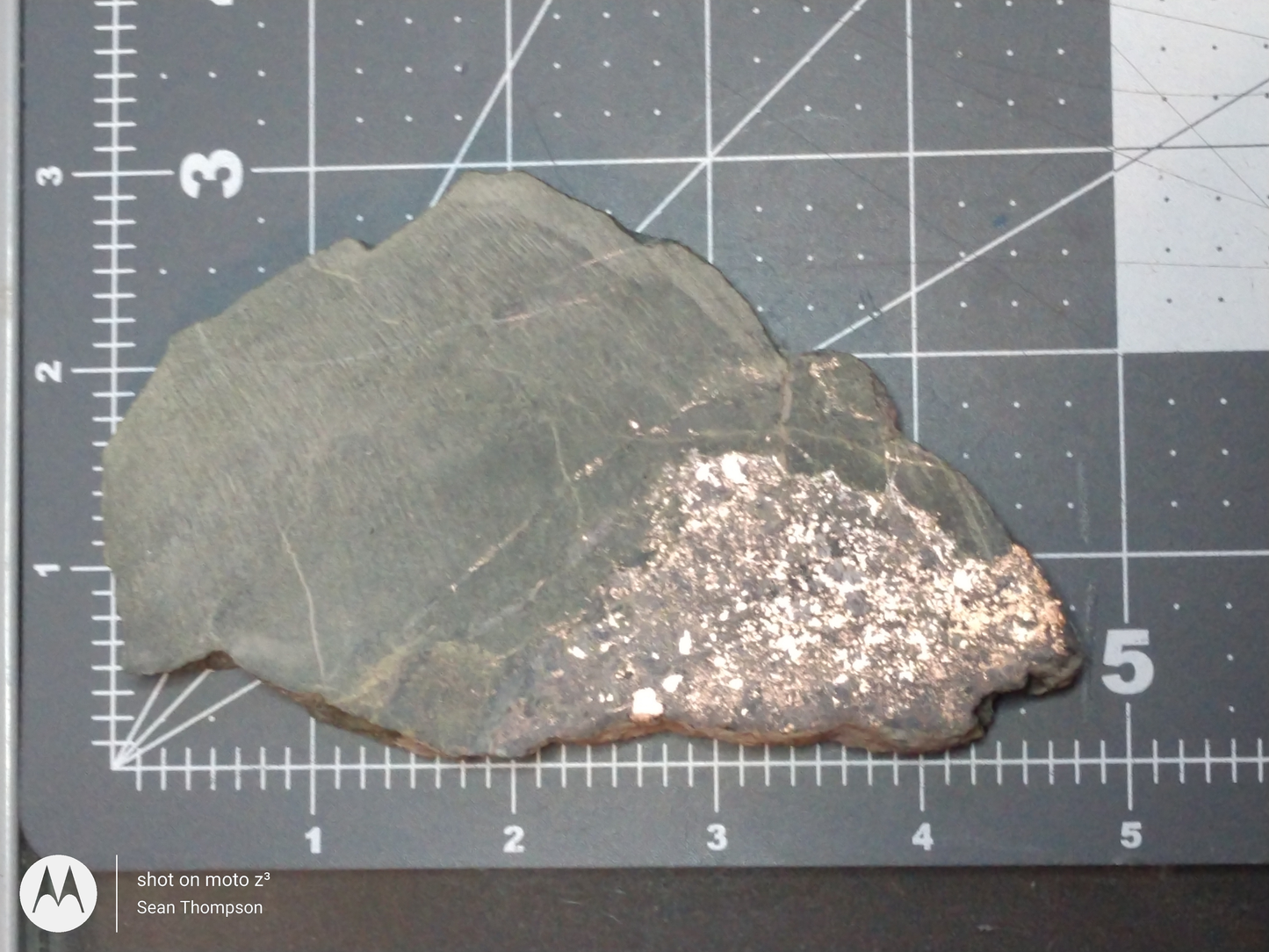 Copper Ore CO-X-00004 (Cracked)